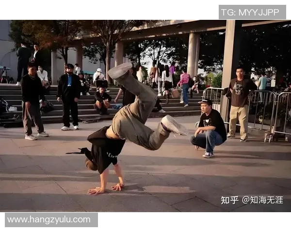 滑板精英赛回顾：上海街舞队如何凭借比赛经验展现实力与风采